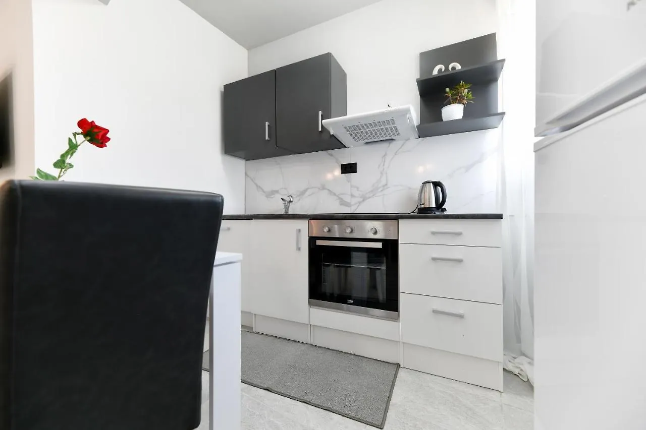 Apartment Lusy Lo Zadar 0*,  Croatia