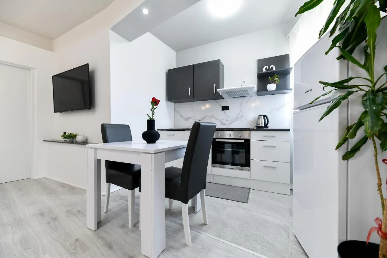 Apartment Lusy Lo Zadar