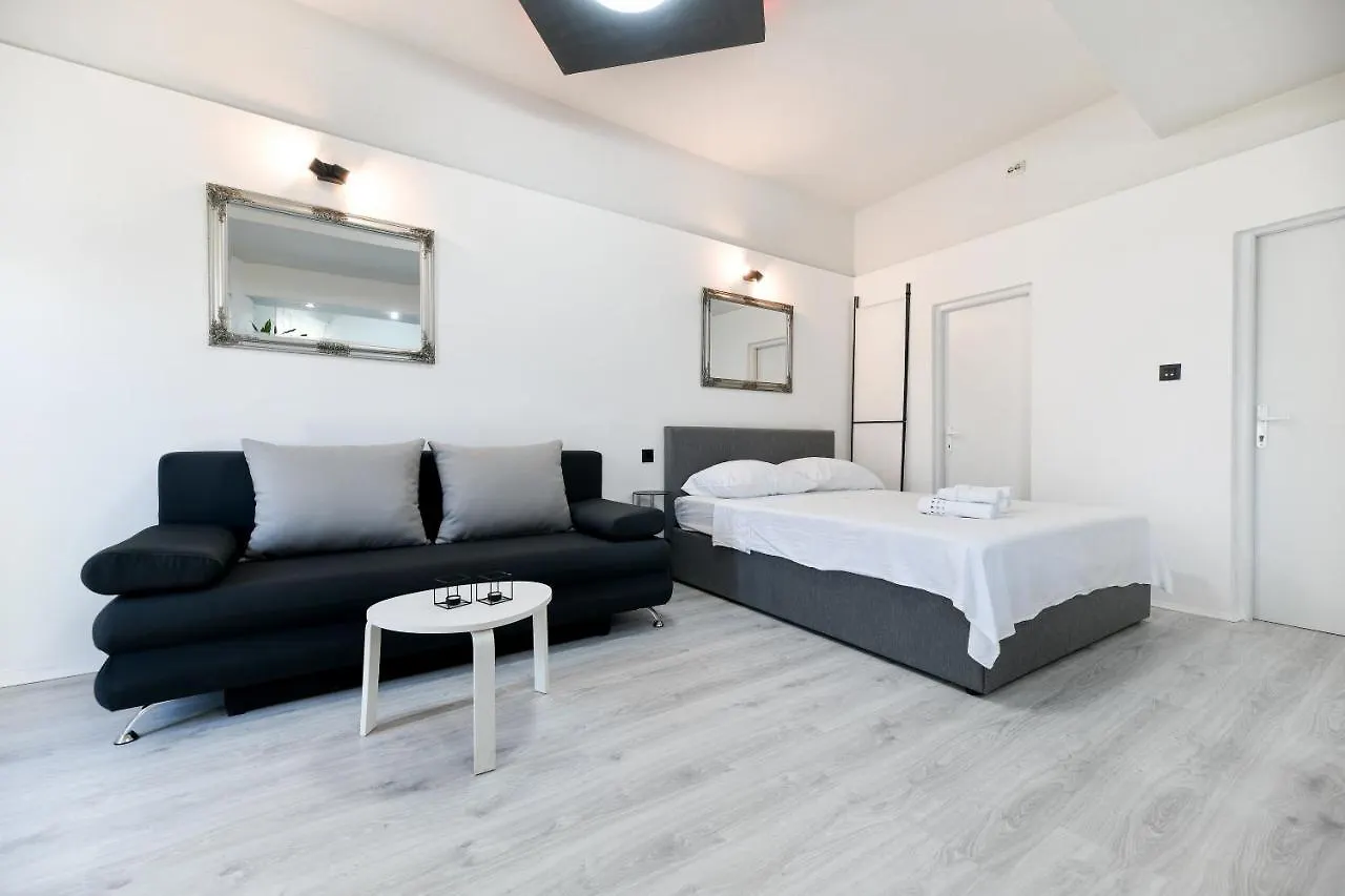 Apartment Lusy Lo Zadar
